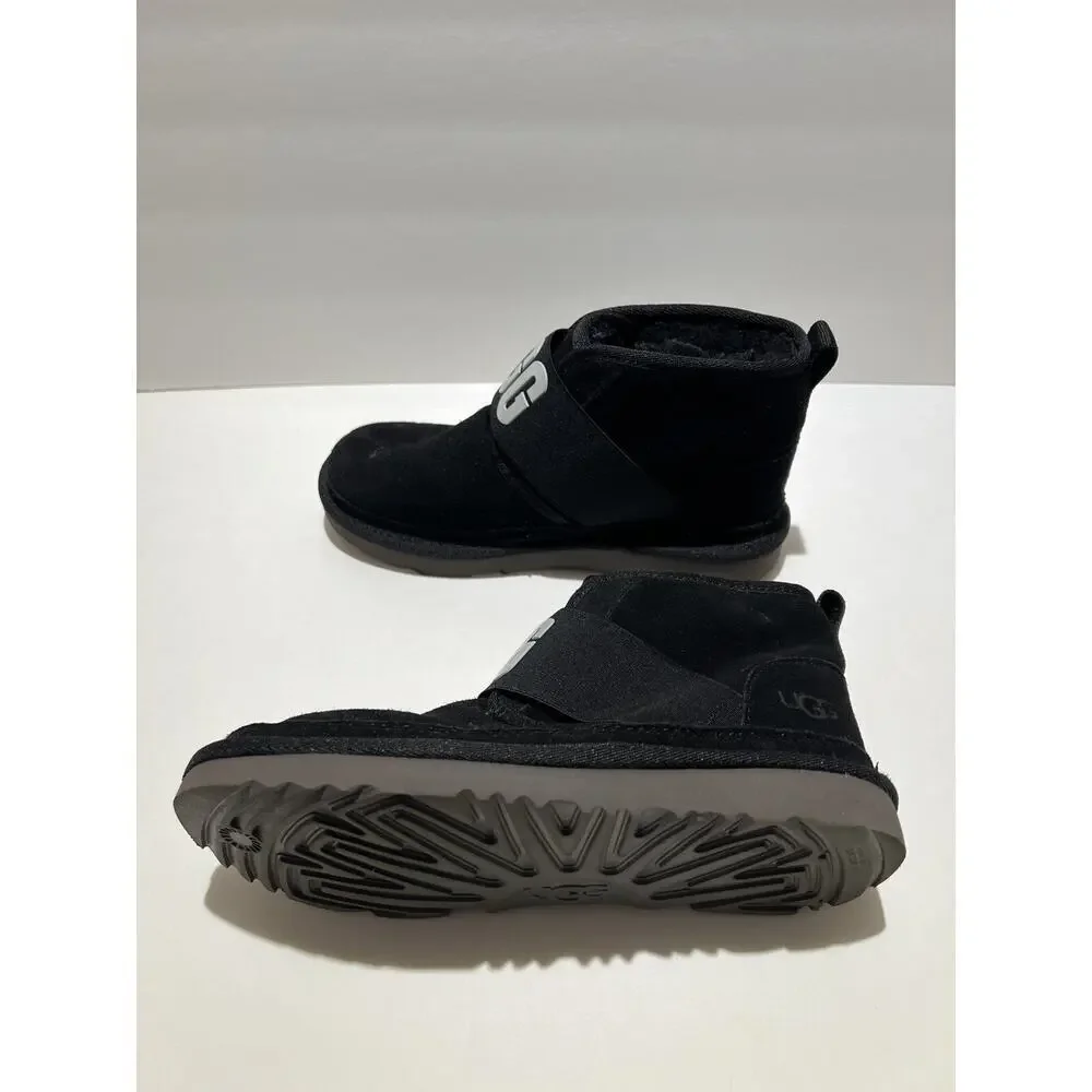 Ugg‎ Classic Neumel II 3 Big Kids Graphic 1110703K Black